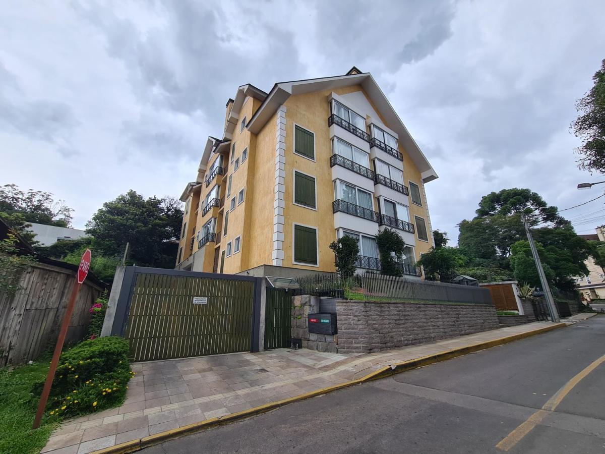 1D Com Lareira No Centro De Gramado Apartman Kültér fotó
