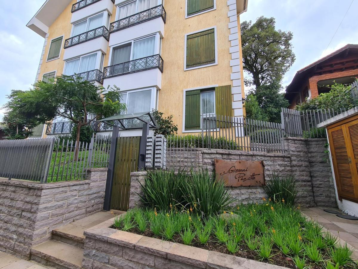 1D Com Lareira No Centro De Gramado Apartman Kültér fotó